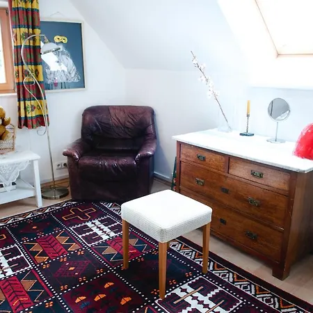 Bydleni U Babicky Apartment Bratronice